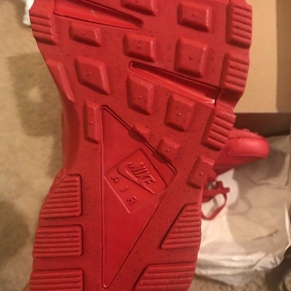 Nike huaraches size 8 in men all red - Picture 5 of 6